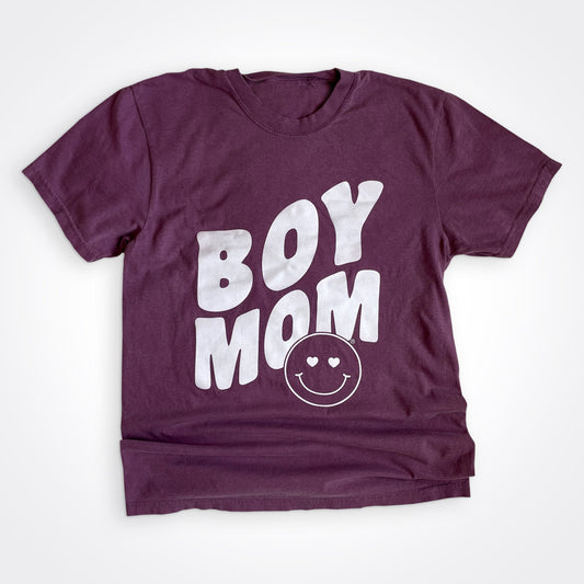 Boymom® Heart Eyes Shirt in Berry Color